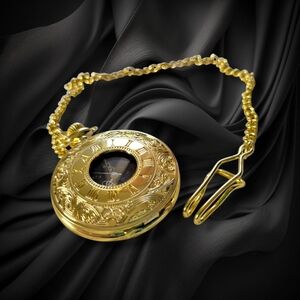 ✨️HP✨️NWOT Men's Gold Plated Antique Mechanical Pocket Watch w/ Clip-On Chain